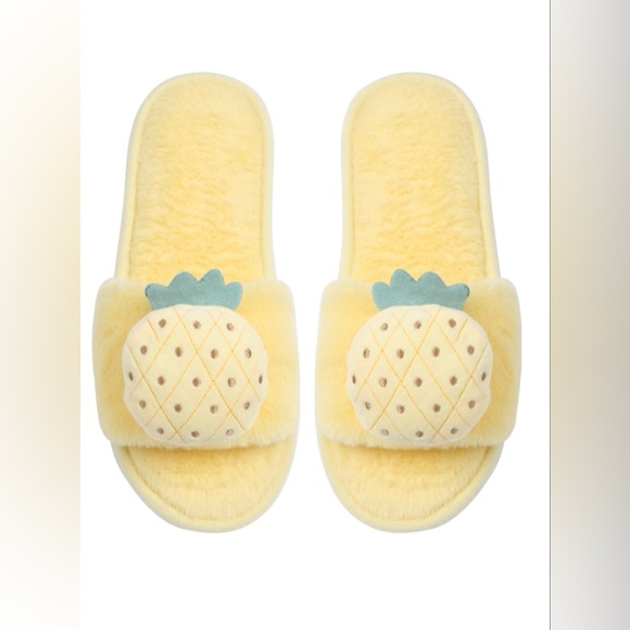 Rialto Brand Pineapple Open toes Slippers. Yellow New boutique item. - Picture 1 of 2